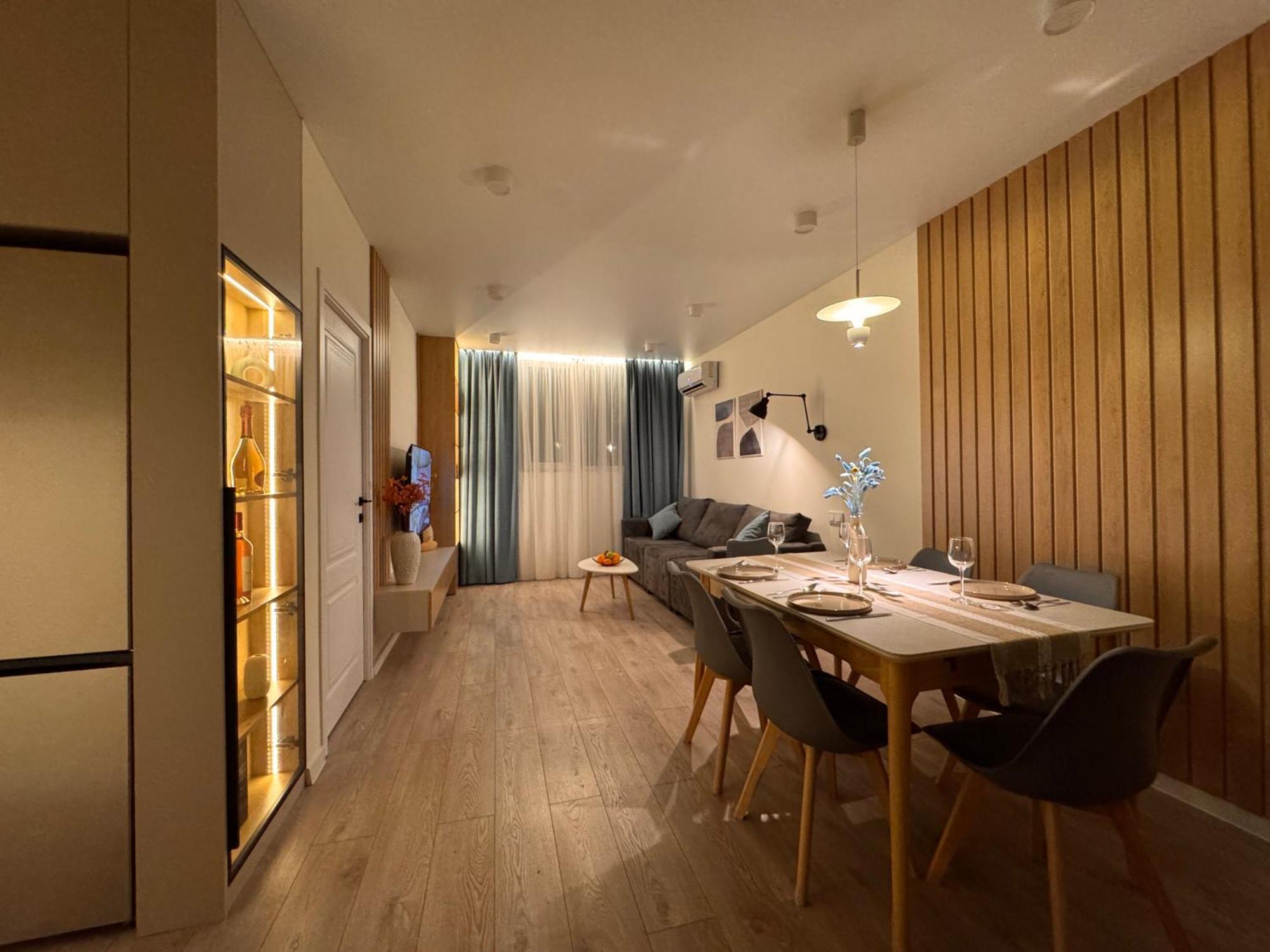 Saryan Vibes Boutique With Netflix And Self Check-in