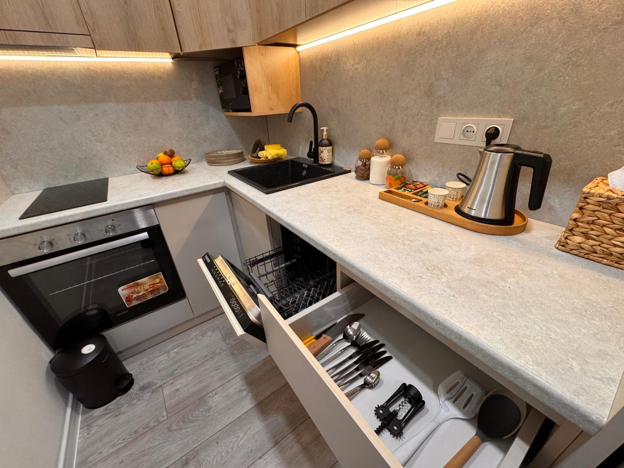 Saryan Vibes Boutique With Netflix And Self Check-in Apartment Yerevan