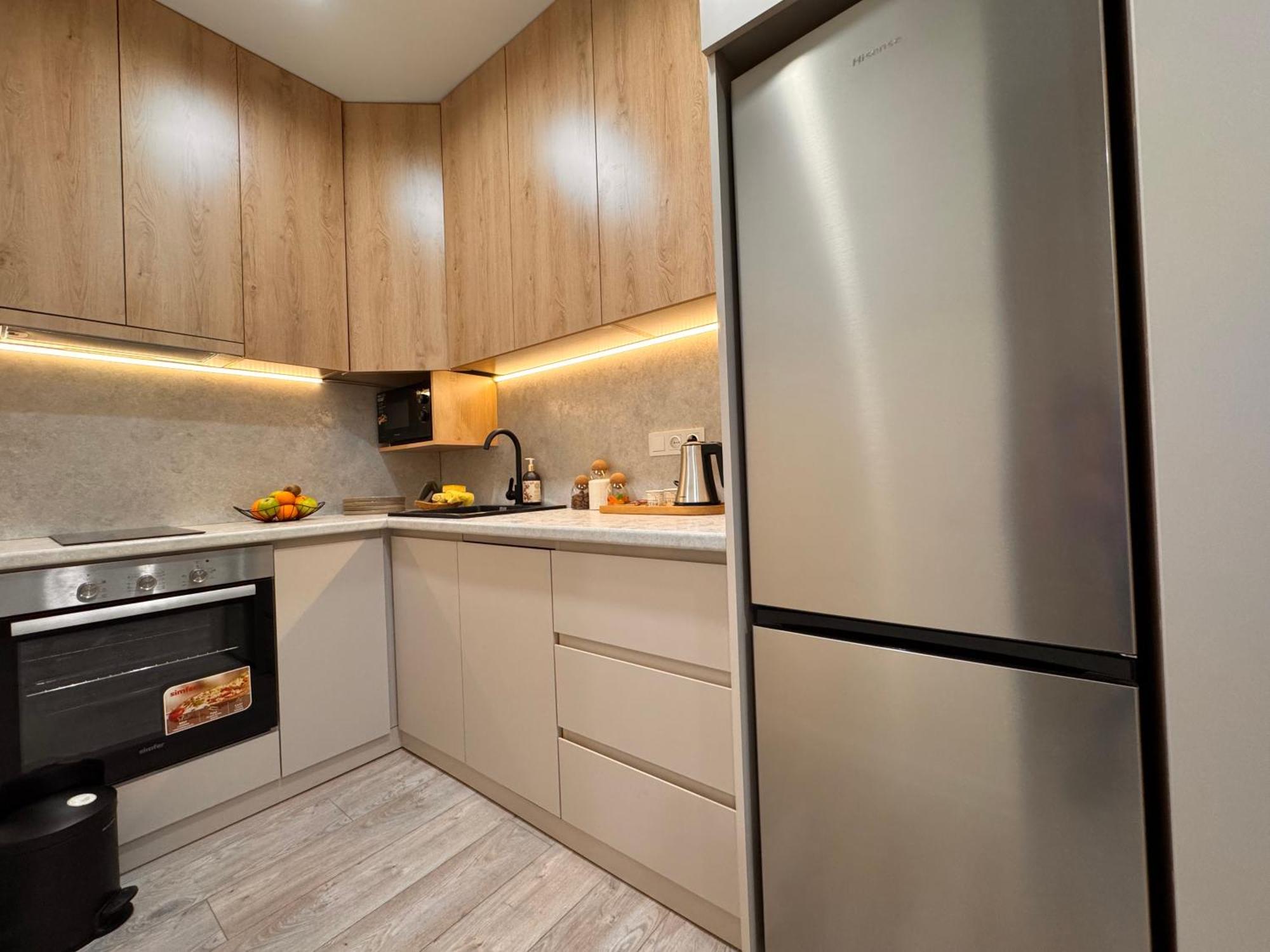Saryan Vibes Boutique With Netflix And Self Check-in Apartment